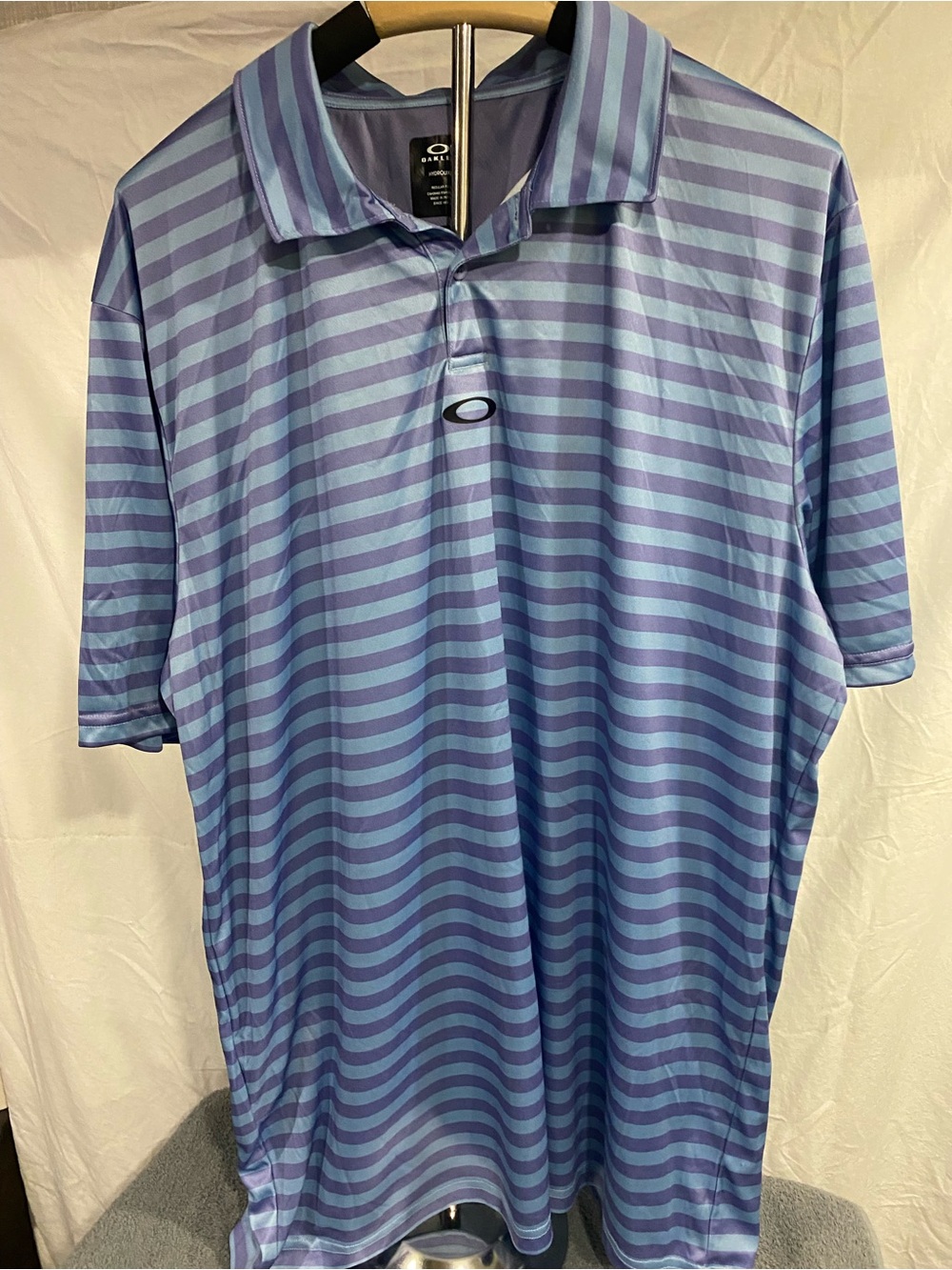 Oakley Men’s Lavender and Light Blue Striped Polo 2XL